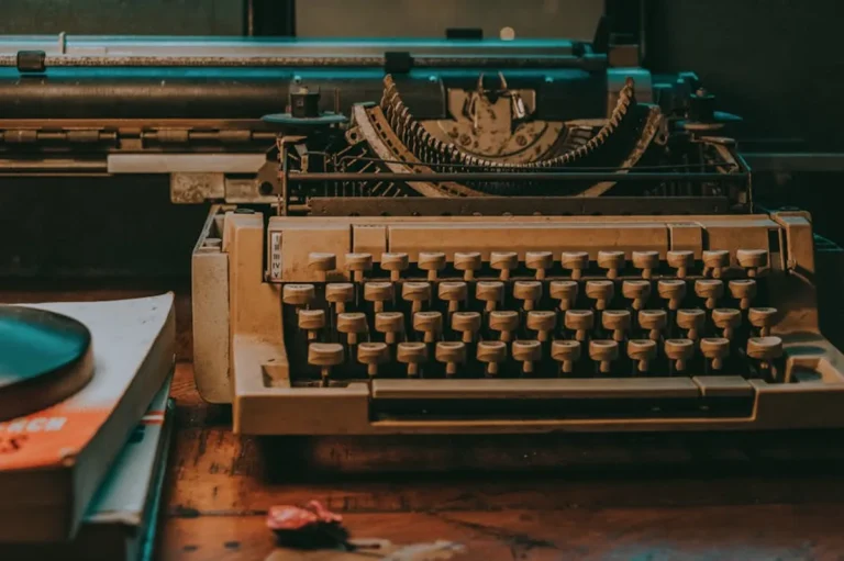 Best Modern Novels for Students