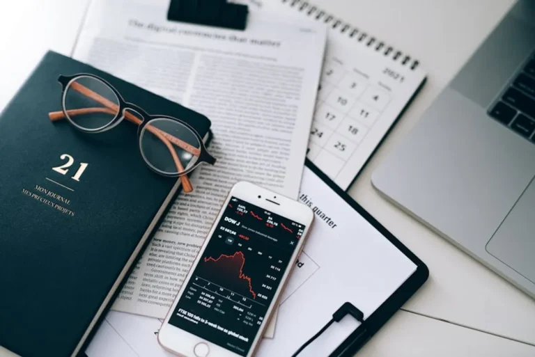 Critical Reading Checklist for Busy Readers